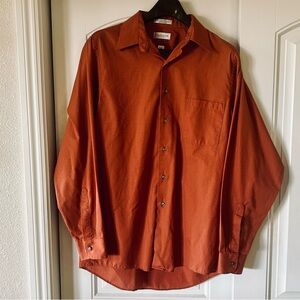 Men's Van Heusen button up dress shirt